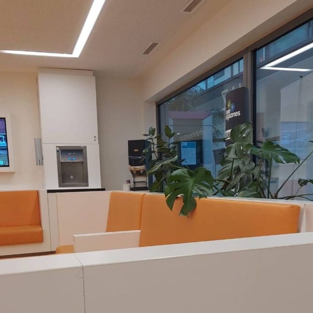Wartebereich Kopfschmerz Ambulanz Uniklinikum Brandenburg an der Havel