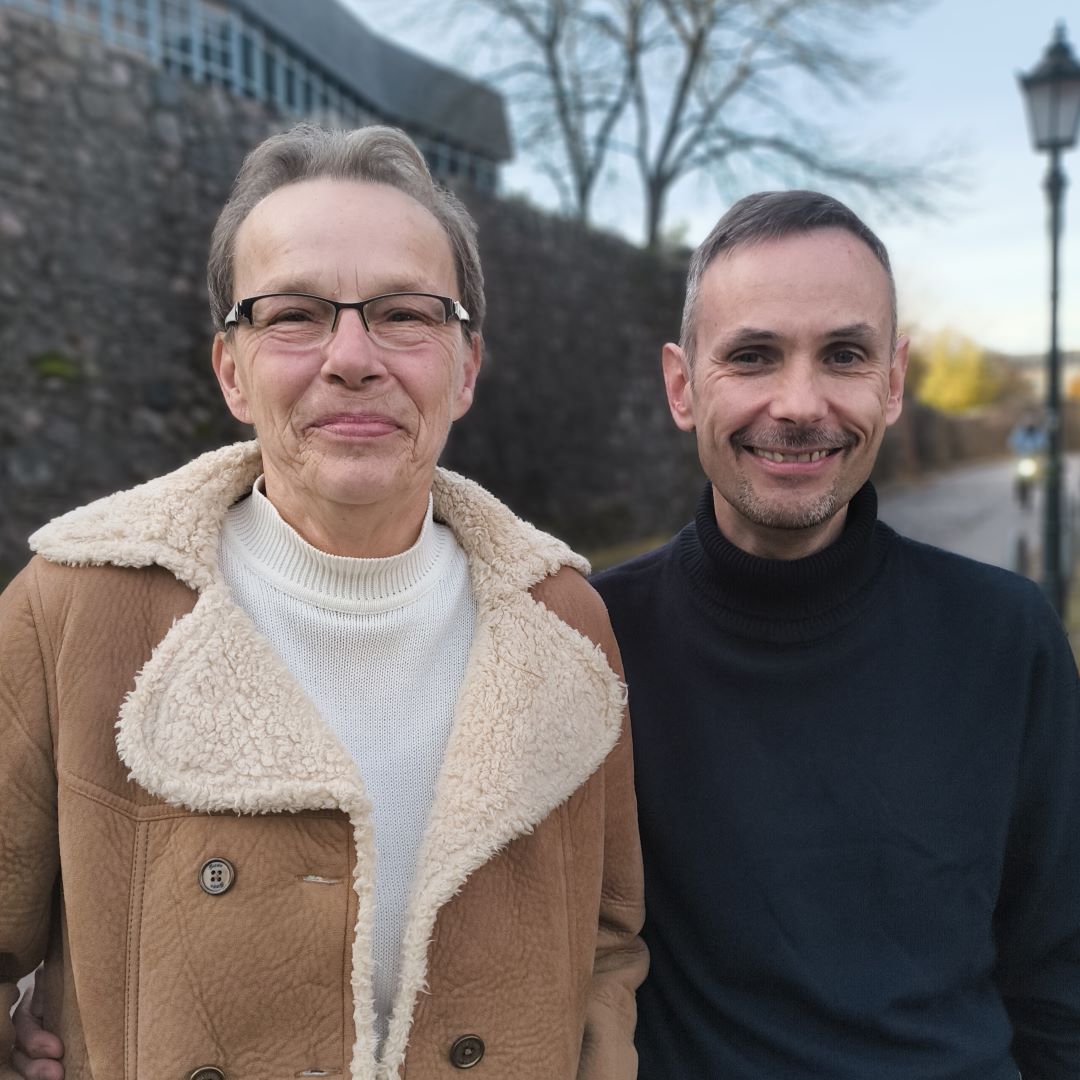 Petra May von der Kontakt und Beratungsstelle für Selbsthilfe Eberswalde und Michael Brumme von der Cluster Hilfe Brandenburg.